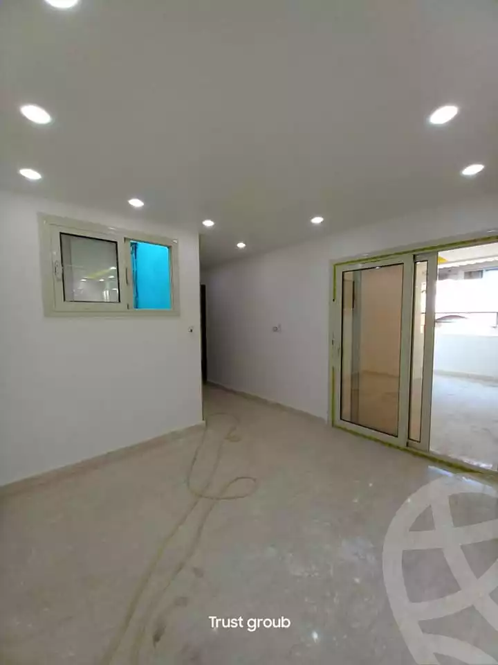 https://aqarmap.com.eg/ar/listing/5483300-for-sale-alexandria-l-jmy-lbytsh-el-reyad-st