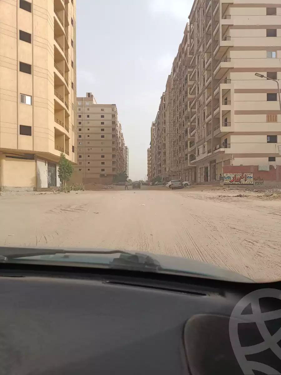 https://aqarmap.com.eg/ar/listing/4692984-for-sale-cairo-el-obour-ismailia-desert-road-el-nakheel-resort-amenhotep-and-october-co-operative-housing