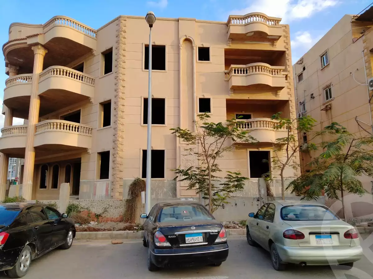 https://aqarmap.com.eg/en/listing/5884115-for-sale-cairo-new-cairo-first-settlement-neighborhood-12-13-ahmed-mohram-st