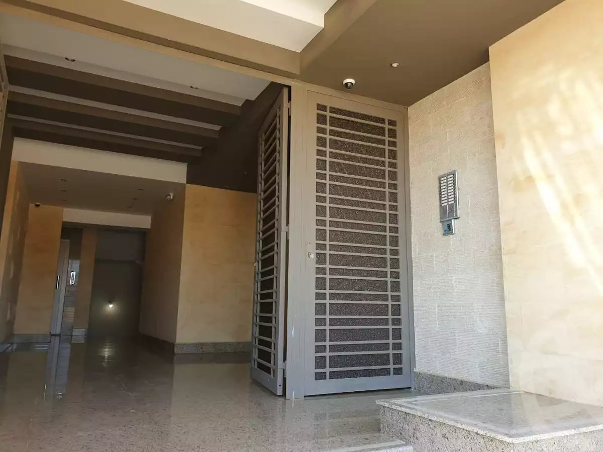 https://aqarmap.com.eg/en/listing/5300367-for-sale-cairo-new-cairo-el-lotus-lotus-north-cairo-new-cairo-el-lotus-lotus-south-the-fourth-area-lotus-north