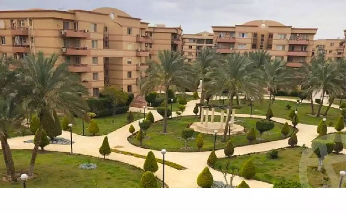 https://aqarmap.com.eg/ar/listing/4712168-for-rent-cairo-new-cairo-lrhb-city-phase-1-ahmed-rami-st