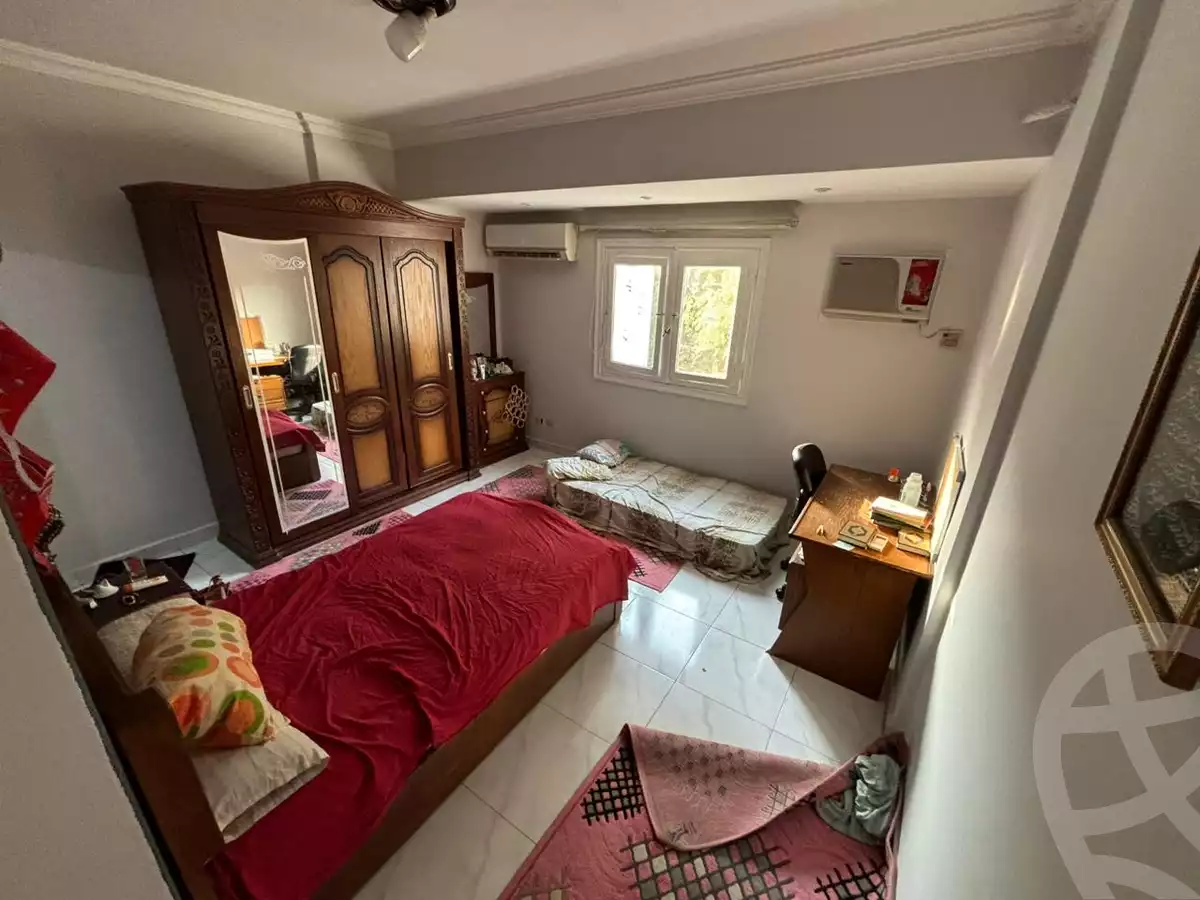 https://aqarmap.com.eg/en/listing/4738950-for-sale-cairo-el-maadi-sarayat-el-maadi-street-11