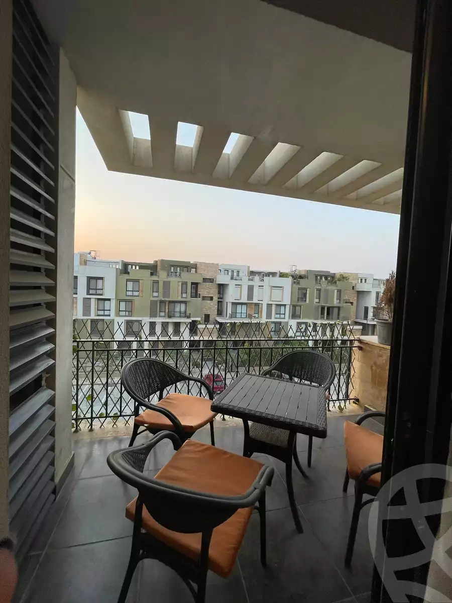 https://aqarmap.com.eg/ar/listing/4770782-for-rent-cairo-el-sheikh-zayed-city-compounds-kmbwnd-wyst-twn-swdyk