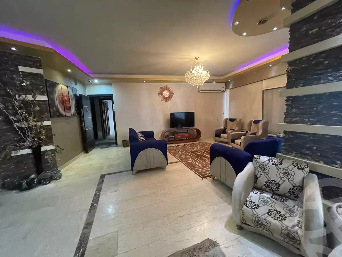 https://aqarmap.com.eg/ar/listing/4786717-for-rent-cairo-mokattam-lhdb-l-ly