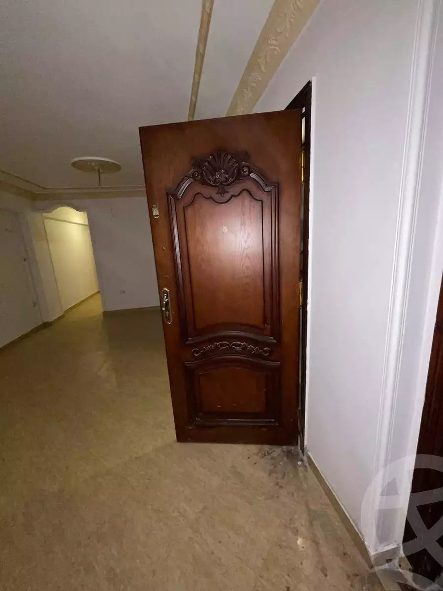 https://aqarmap.com.eg/en/listing/4813613-for-sale-alexandria-lauran-shr-srhnk