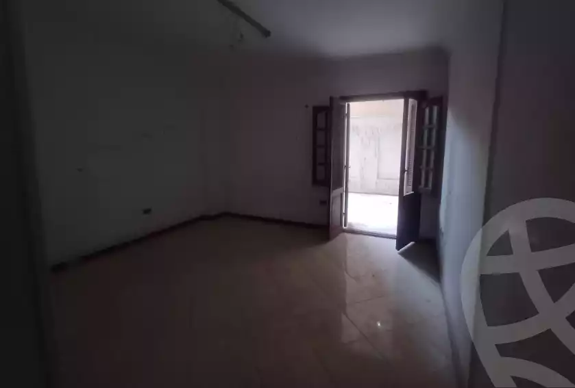 https://aqarmap.com.eg/ar/listing/4831636-for-rent-cairo-mokattam-manteqt-ganob-s