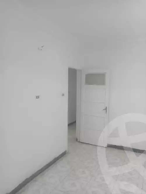 https://aqarmap.com.eg/en/listing/4858106-for-sale-asyut-asyut-city-el-shaheed-el-lewaa-ahmed-kamel-st