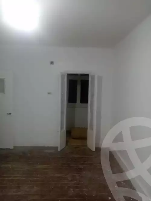https://aqarmap.com.eg/en/listing/4858106-for-sale-asyut-asyut-city-el-shaheed-el-lewaa-ahmed-kamel-st