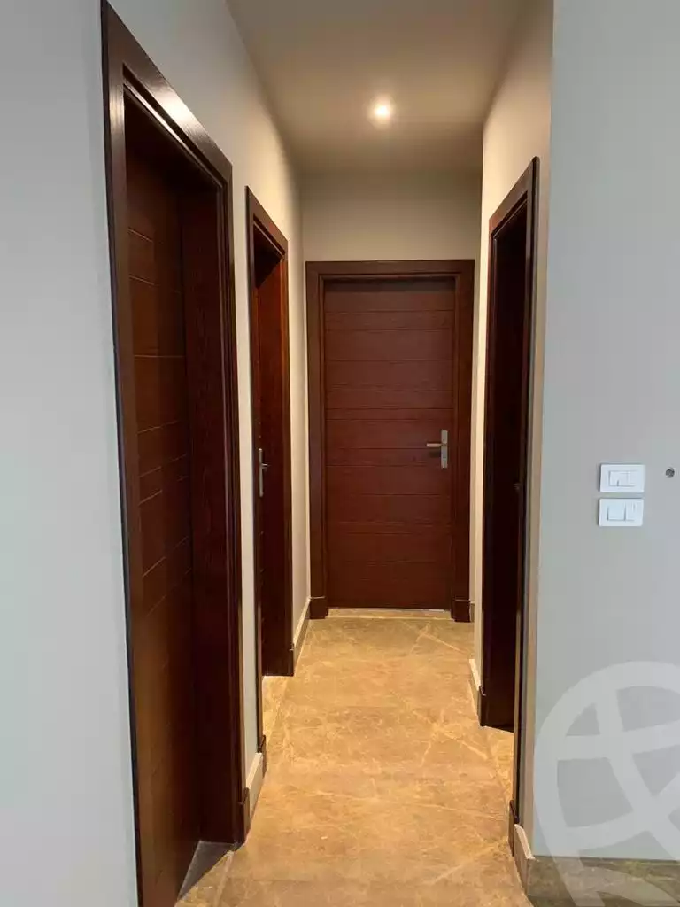 https://aqarmap.com.eg/en/listing/4859085-for-rent-cairo-el-sheikh-zayed-city-compounds-kmbwnd-wyst-twn-swdyk