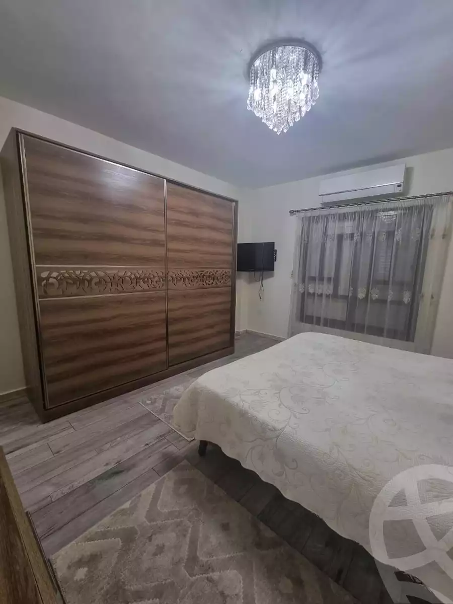 https://aqarmap.com.eg/ar/listing/4865022-for-rent-cairo-new-cairo-lrhb-city-phase-5-ibn-al-nafees-st