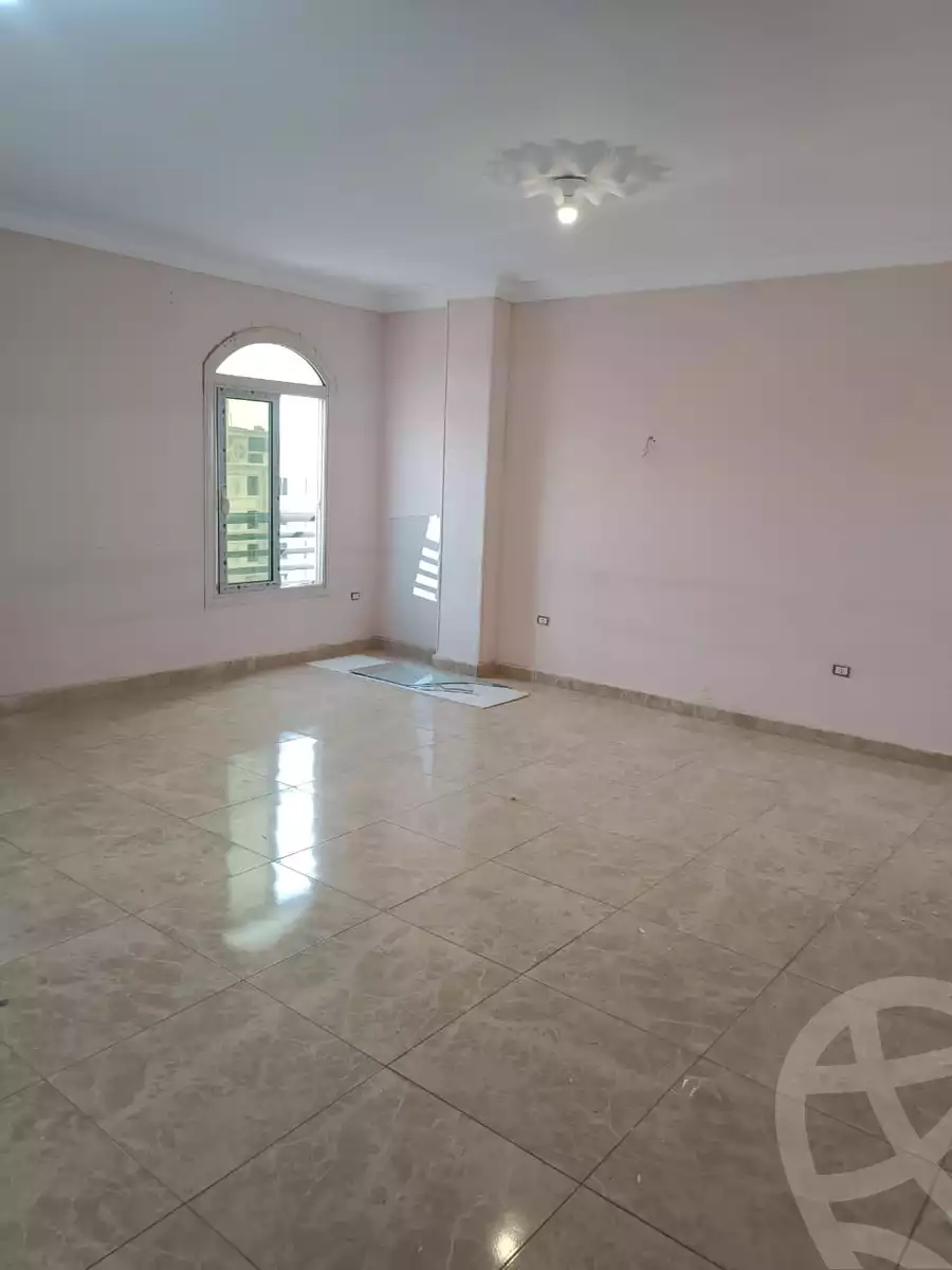 https://aqarmap.com.eg/en/listing/4868072-for-rent-cairo-new-cairo-south-investors-mohammed-nagib-axis-st