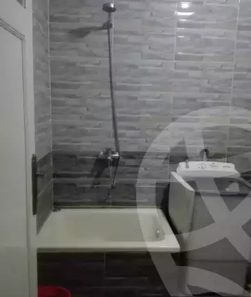 https://aqarmap.com.eg/en/listing/4885048-for-rent-alexandria-l-jmy