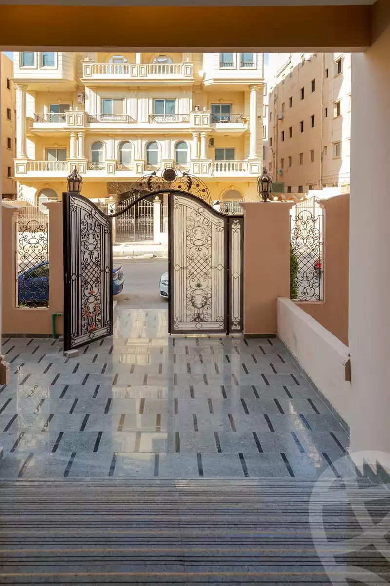 https://aqarmap.com.eg/ar/listing/4855234-for-rent-cairo-new-cairo-el-lotus-lotus-south