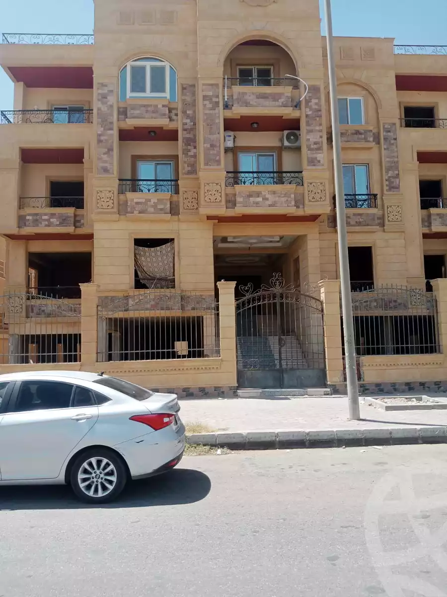 https://aqarmap.com.eg/ar/listing/6595278-for-sale-cairo-al-oubour-el-hay-el-sades-ibn-el-nafis-st