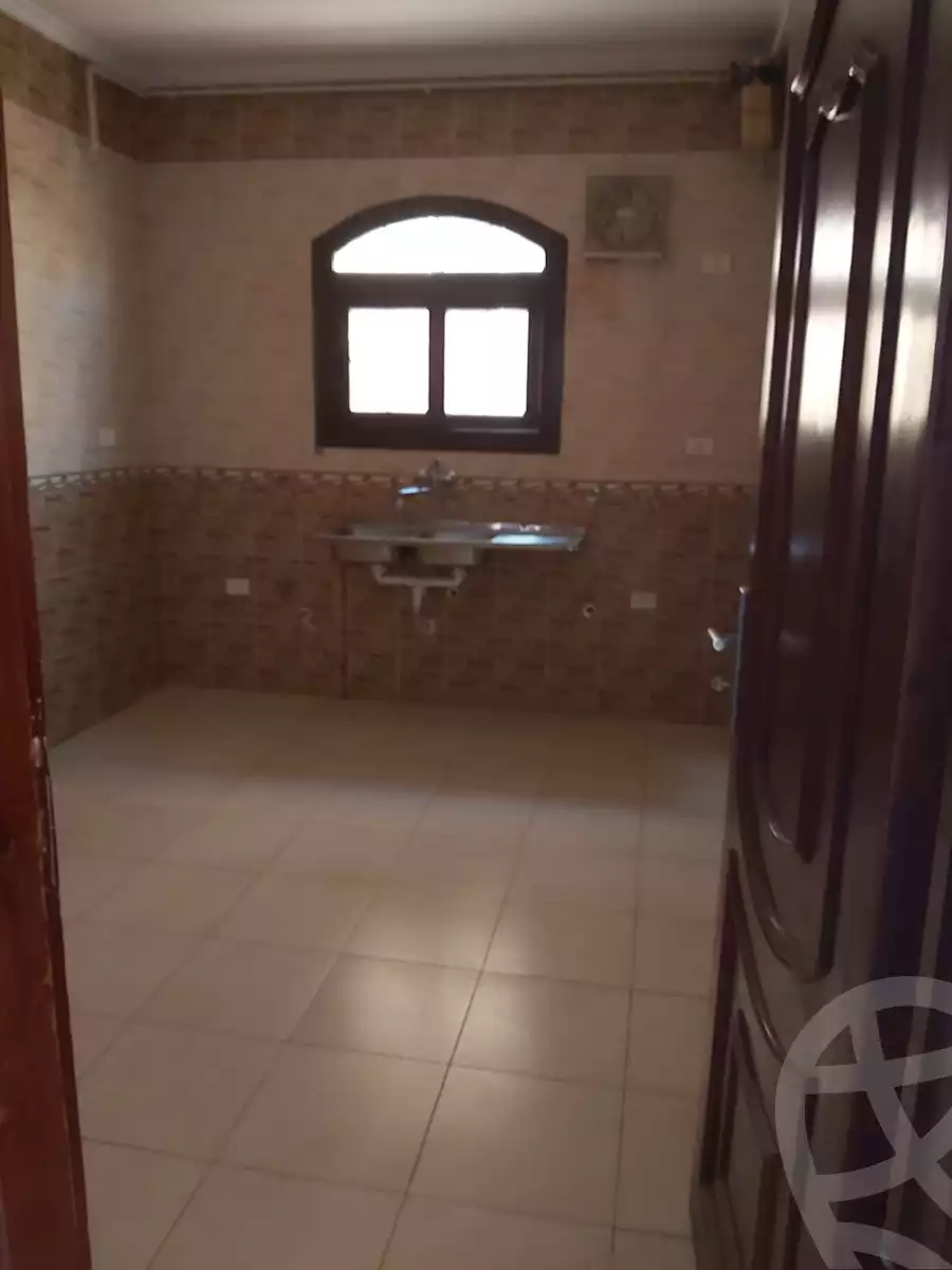 https://aqarmap.com.eg/ar/listing/4928135-for-rent-cairo-new-cairo-el-narges-el-narges-1-el-mosheer-ahmed-badawi-st