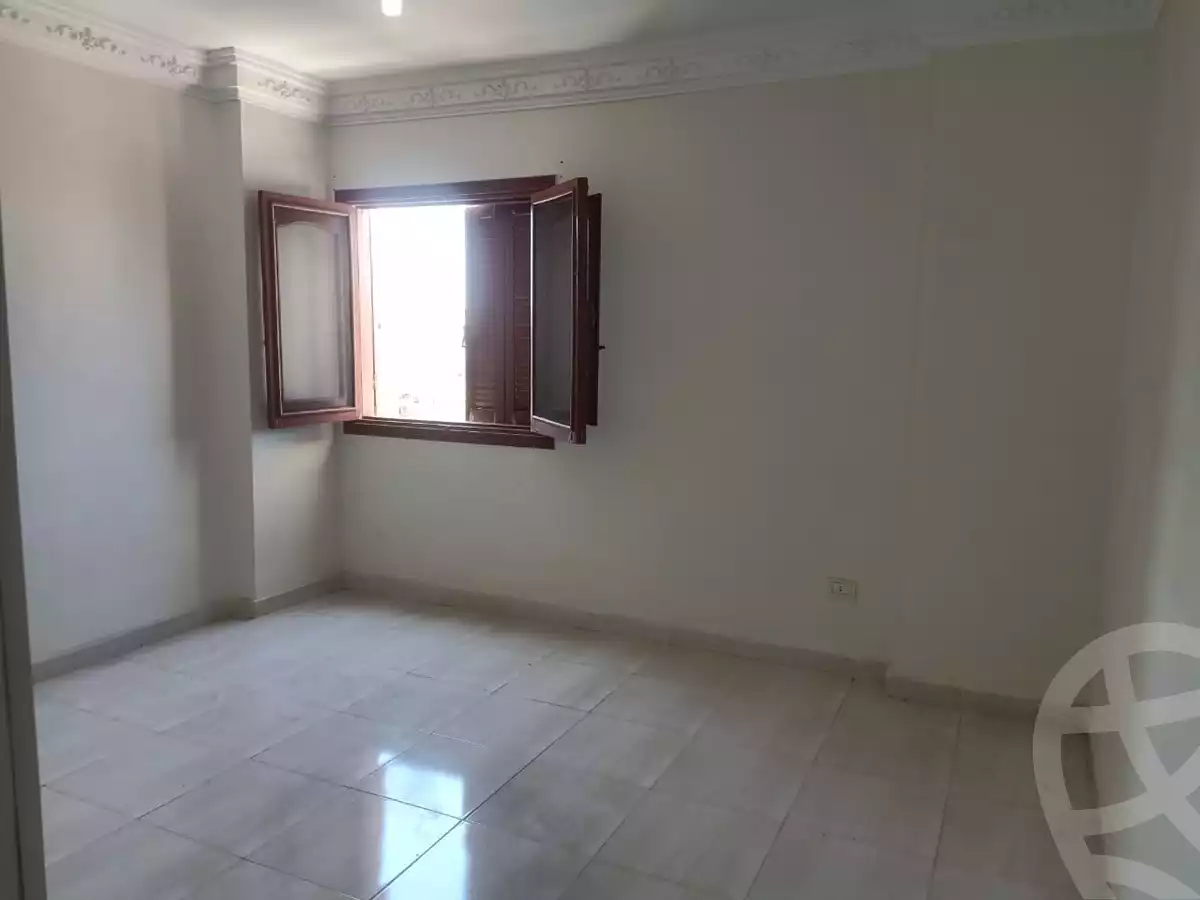 https://aqarmap.com.eg/ar/listing/4897844-for-sale-alexandria-lsywf-al-saaeh-sq