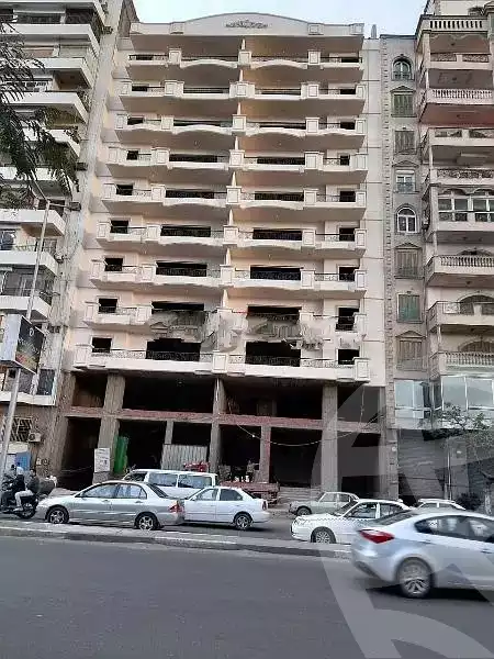 https://aqarmap.com.eg/ar/listing/4946419-for-sale-cairo-shoubra-corniche-el-nile-st