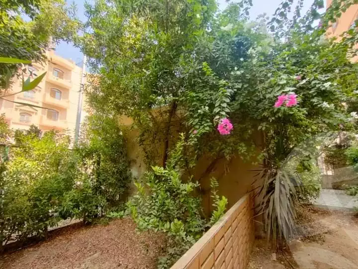 https://aqarmap.com.eg/ar/listing/4970338-for-sale-cairo-mokattam-el-hadabah-el-wosta-mntq-fr-y-blhdb-lwst