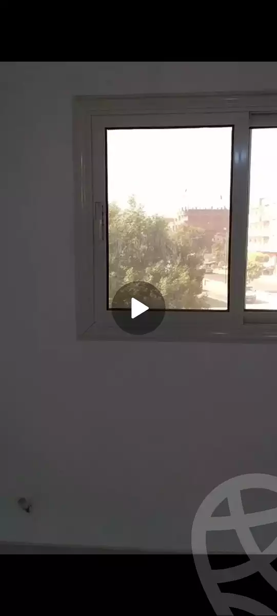 https://aqarmap.com.eg/en/listing/4981136-for-sale-cairo-helwan-kwrnysh-hlwn