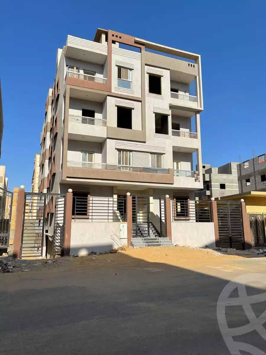 https://aqarmap.com.eg/ar/listing/4985349-for-sale-cairo-6th-of-october-el-tawsaat-el-shamalya-touristic-first-area