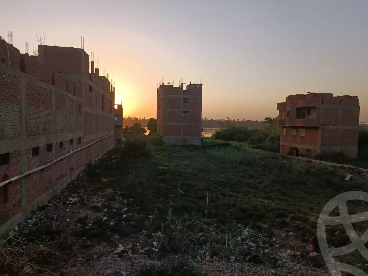 https://aqarmap.com.eg/ar/listing/5011542-for-sale-cairo-helwan-kwrnysh-hlwn