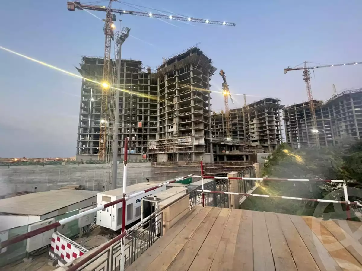 https://aqarmap.com.eg/ar/listing/5032104-for-sale-cairo-el-sheikh-zayed-city-compounds-zyd-wr-llttwyr-park-towers-zed-el-sheikh-zayed-compound