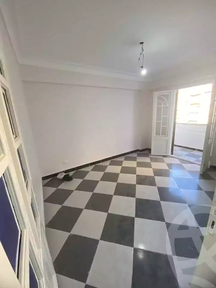 https://aqarmap.com.eg/en/listing/5046772-for-sale-alexandria-l-jmy-lbytsh-el-saleheen-mosque-st