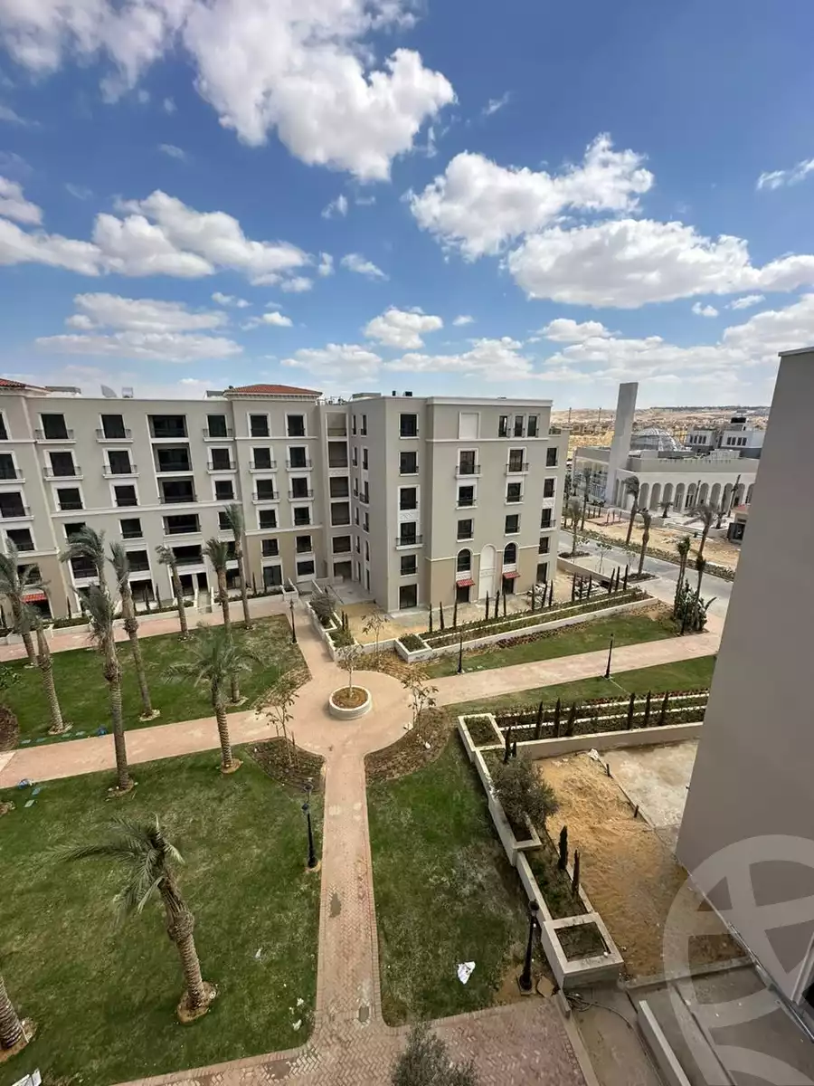 https://aqarmap.com.eg/en/listing/5756115-for-sale-cairo-el-sheikh-zayed-city-compounds-kmbwnd-fyldj-wyst-dr-llttwyr