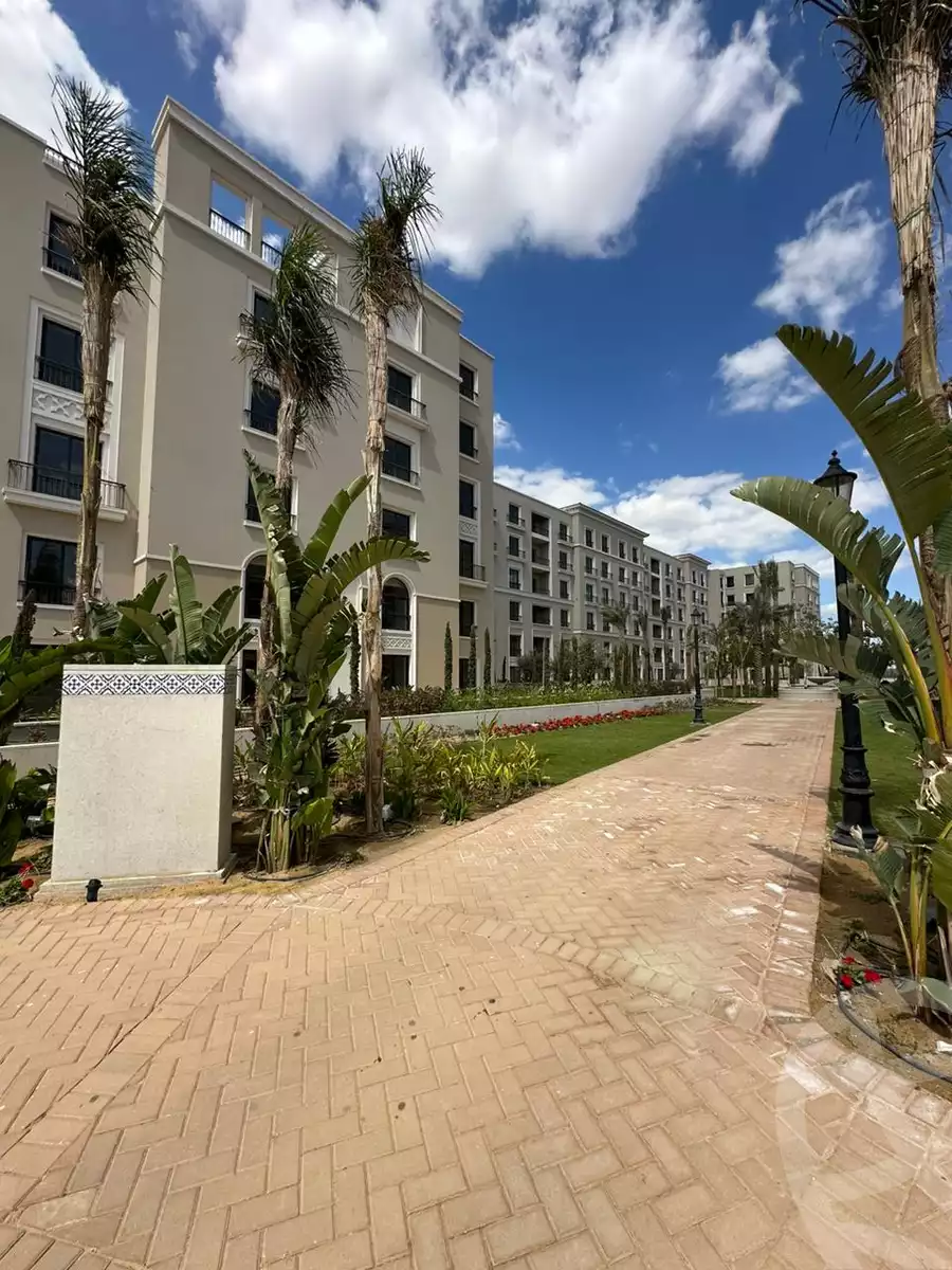 https://aqarmap.com.eg/en/listing/5756115-for-sale-cairo-el-sheikh-zayed-city-compounds-kmbwnd-fyldj-wyst-dr-llttwyr