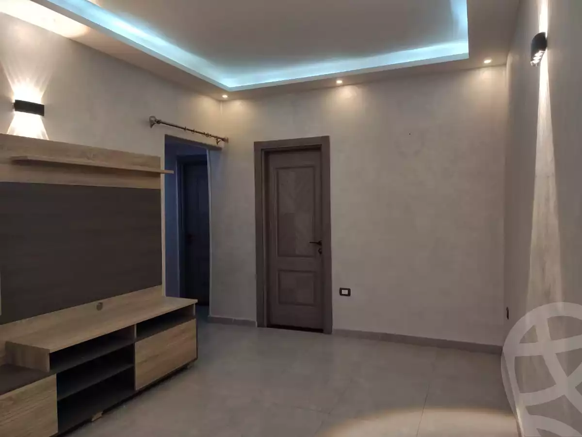 https://aqarmap.com.eg/ar/listing/6266070-for-sale-cairo-ljyz-shareaa-morad  charel degol