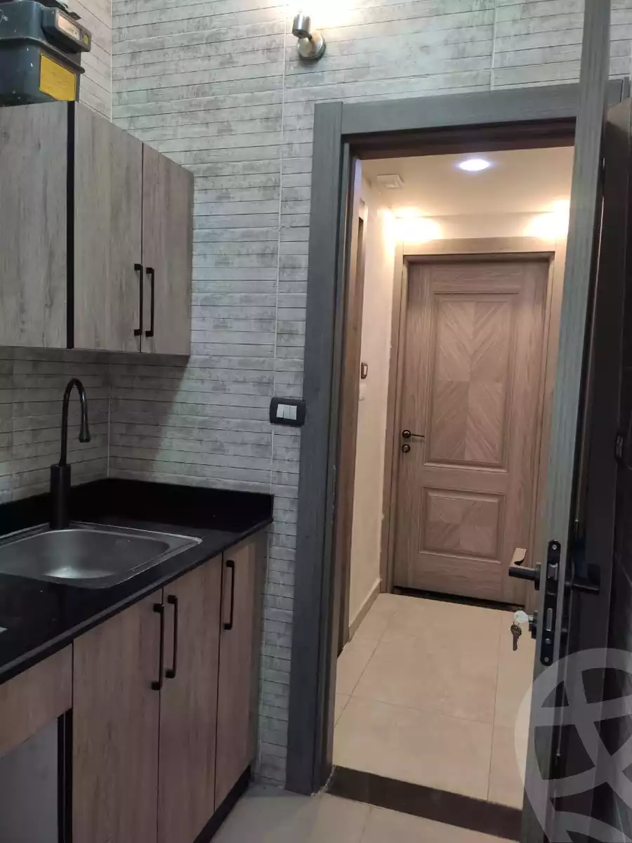 https://aqarmap.com.eg/ar/listing/6266070-for-sale-cairo-ljyz-shareaa-morad  charel degol