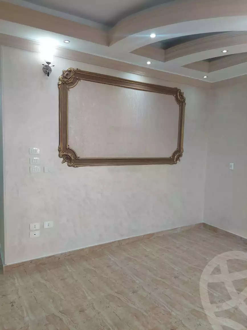 https://aqarmap.com.eg/ar/listing/5130505-for-rent-cairo-new-cairo-ganob-el-akadamiya-south-academy-o-el-sheikh-mohamed-el-nasharty-st