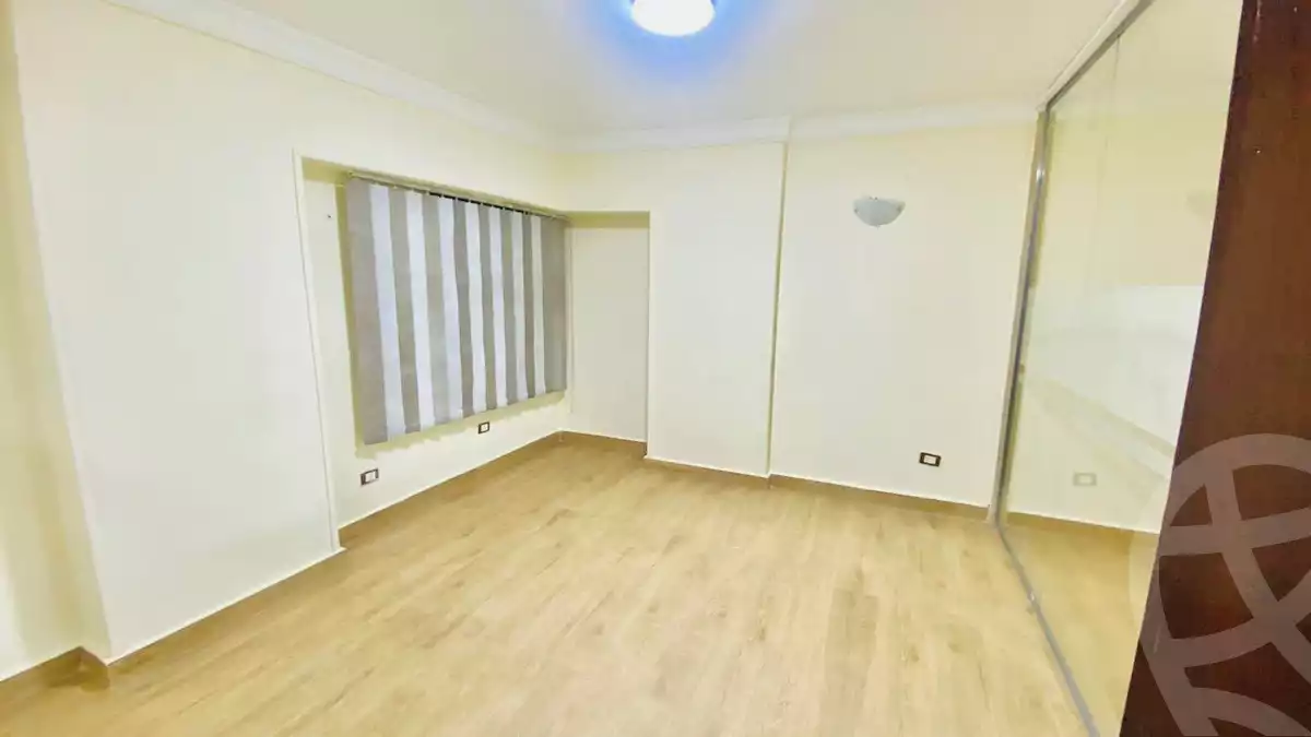 https://aqarmap.com.eg/en/listing/5143850-for-sale-alexandria-sidi-gaber-abou-quer-st