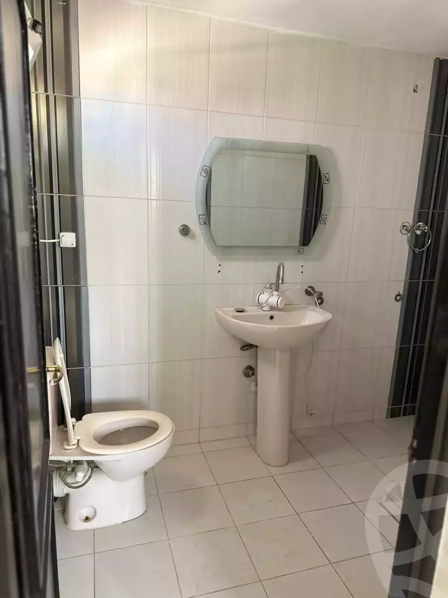 https://aqarmap.com.eg/en/listing/5192523-for-rent-cairo-new-cairo-lrhb-city-malls-and-markets