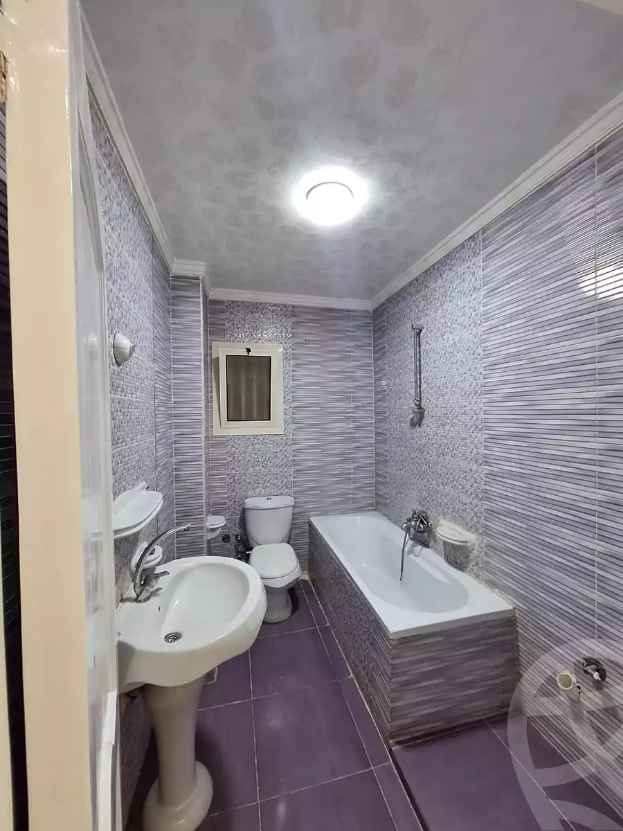 https://aqarmap.com.eg/ar/listing/5203667-for-sale-alexandria-sydy-bshr-sydy-bshr-bhry-shr-mhmwd-l-yswy