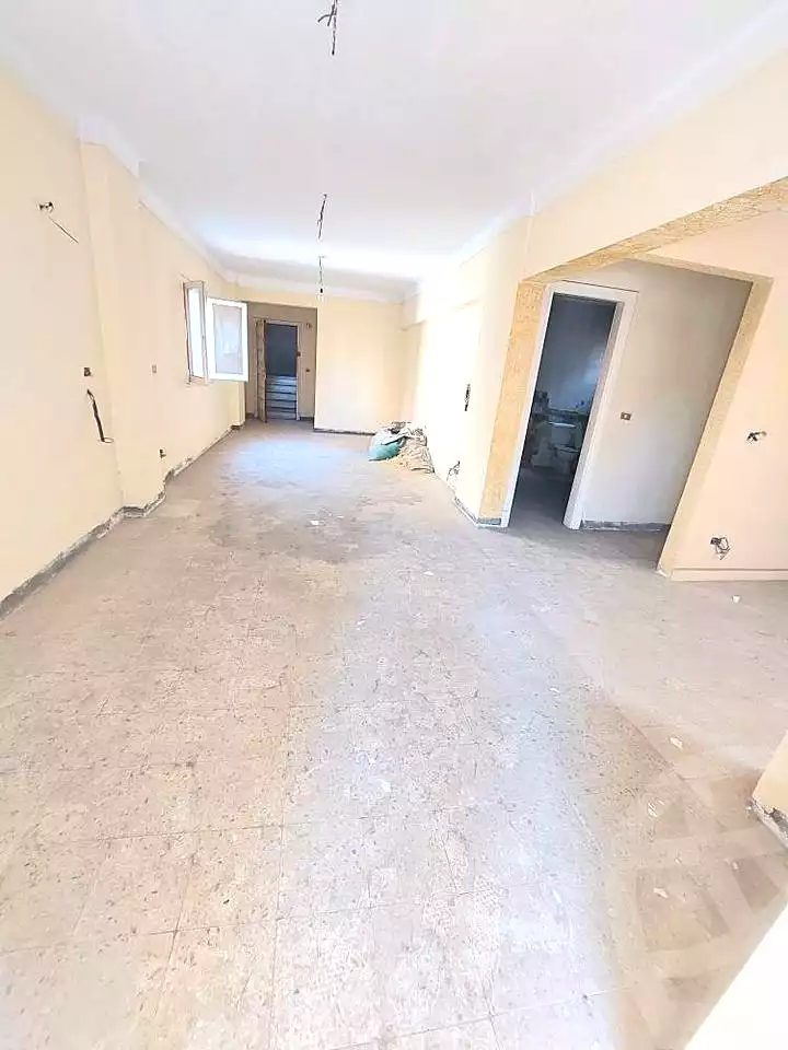 https://aqarmap.com.eg/ar/listing/5212963-for-sale-alexandria-bolekly-wnjdt
