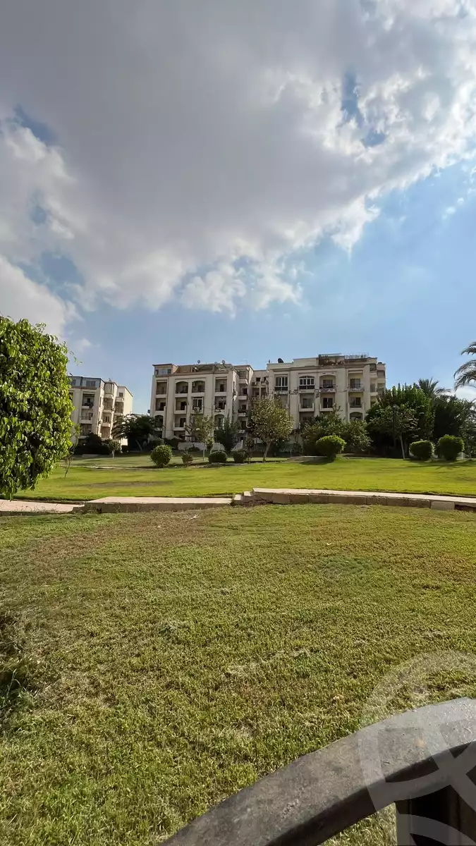 https://aqarmap.com.eg/en/listing/5214222-for-sale-cairo-el-sheikh-zayed-city-compounds-hadayek-el-mohandiseen
