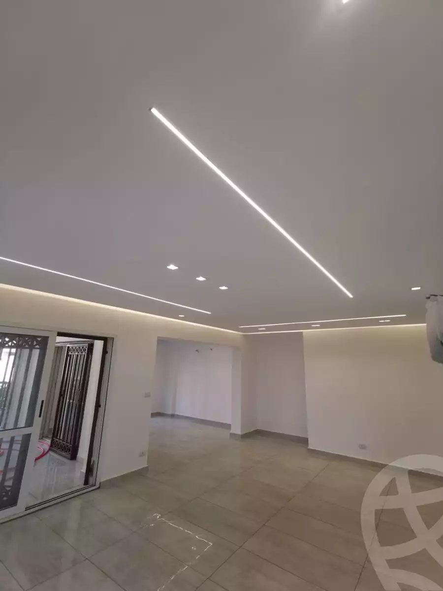 https://aqarmap.com.eg/ar/listing/5215665-for-rent-cairo-new-cairo-madinaty-first-zone-buildings-11th-st.
