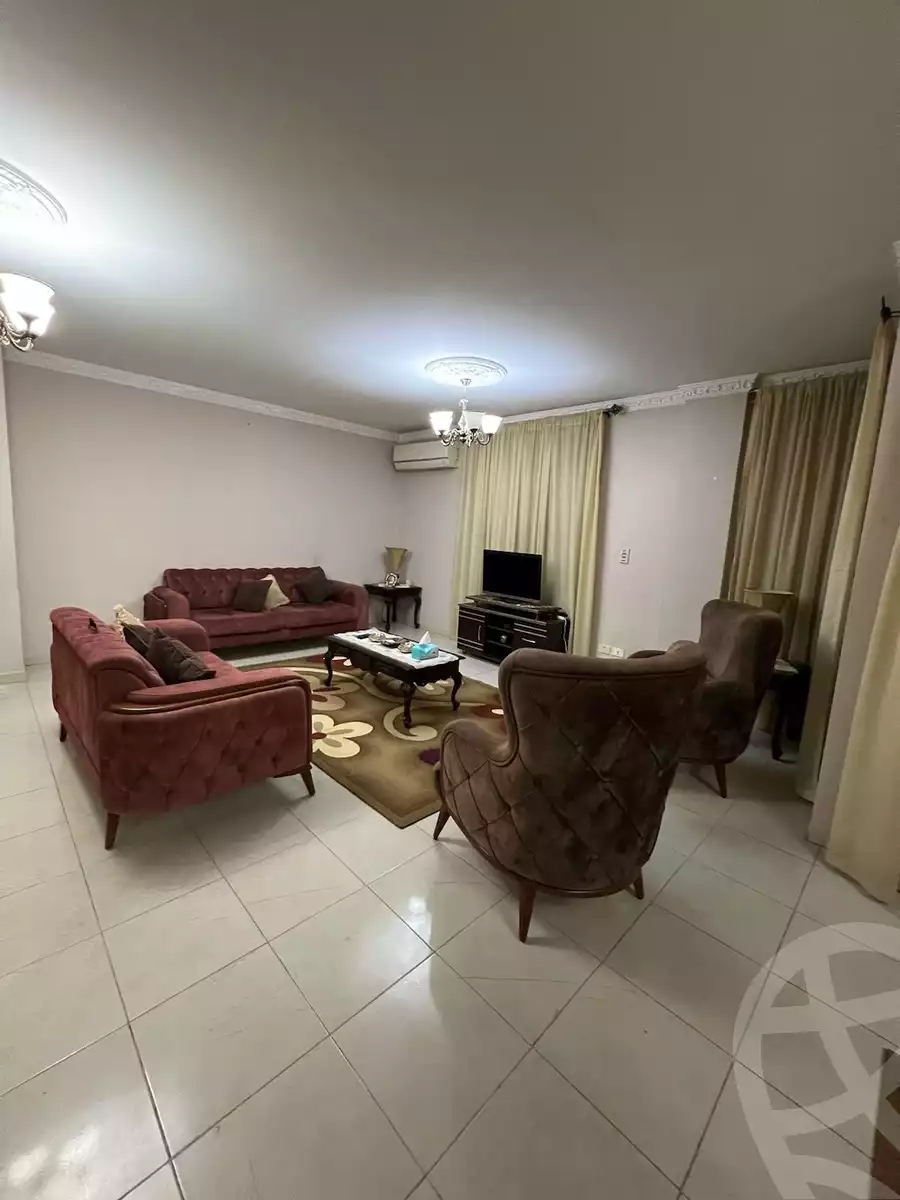 https://aqarmap.com.eg/ar/listing/5215665-for-rent-cairo-new-cairo-madinaty-first-zone-buildings-11th-st.