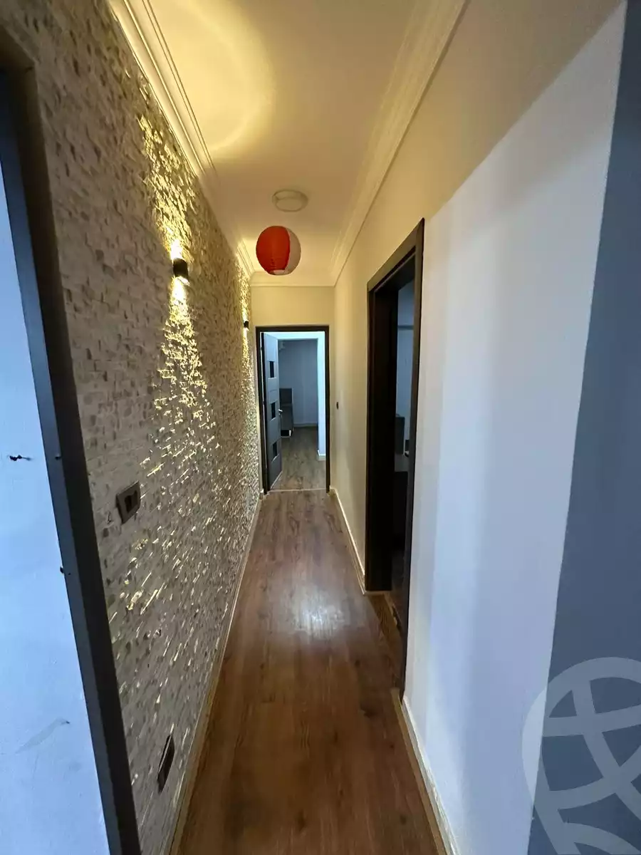 https://aqarmap.com.eg/en/listing/5215676-for-rent-cairo-new-cairo-lrhb-city-phase-8