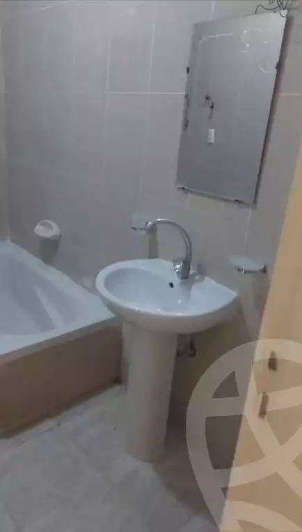 https://aqarmap.com.eg/en/listing/5215990-for-rent-cairo-mokattam-el-hadabah-el-wosta-el-mantaqa-el-khamsa