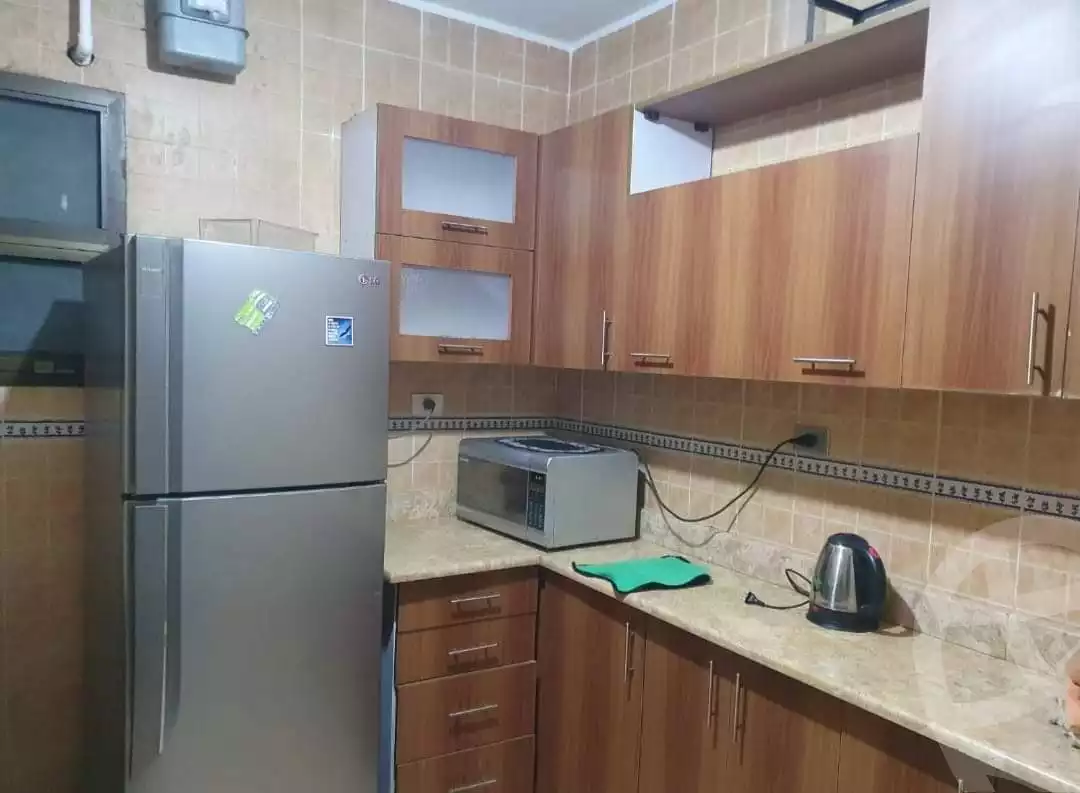 https://aqarmap.com.eg/ar/listing/5220182-for-rent-cairo-new-cairo-lrhb-city-phase-5-ibn-al-nafees-st
