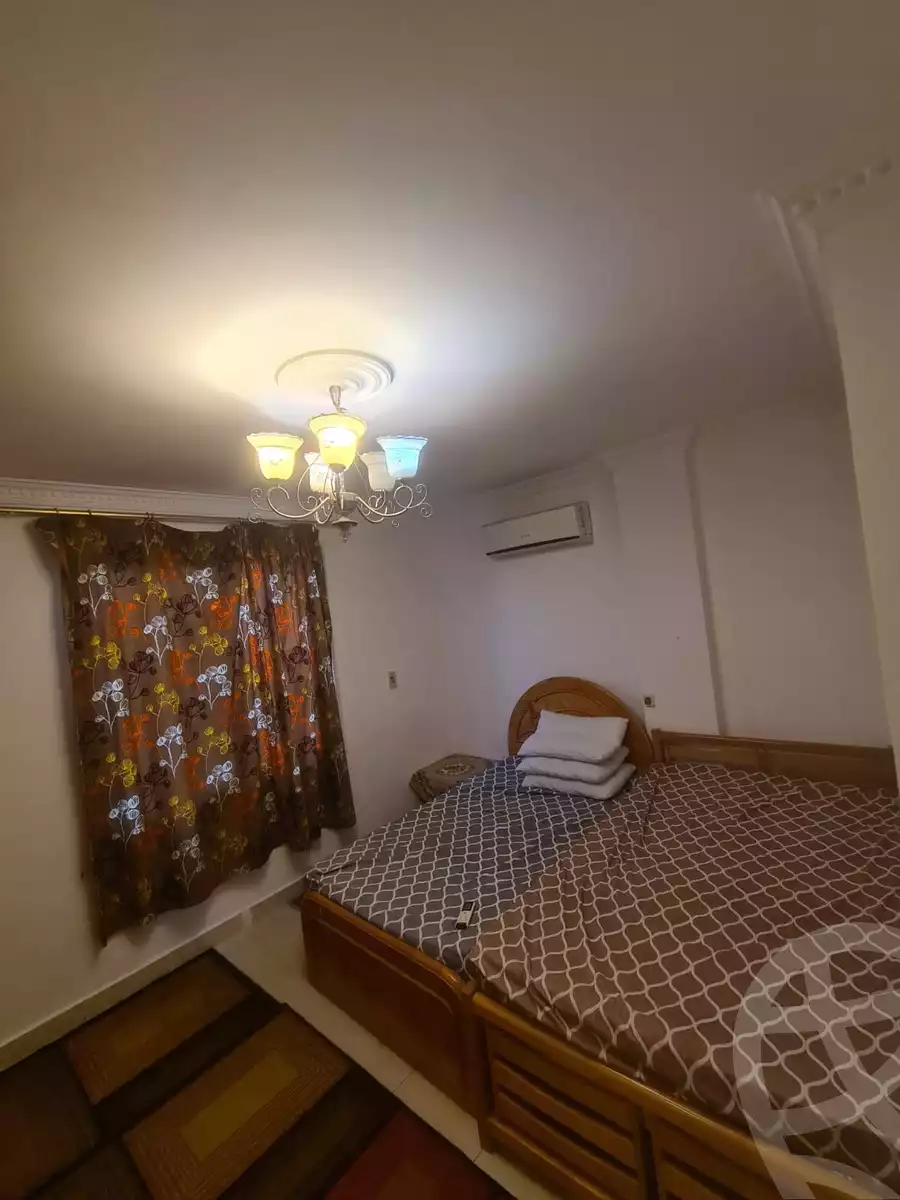https://aqarmap.com.eg/en/listing/5221479-for-sale-cairo-new-cairo-lrhb-city-phase-4-saad-zaghloul-st