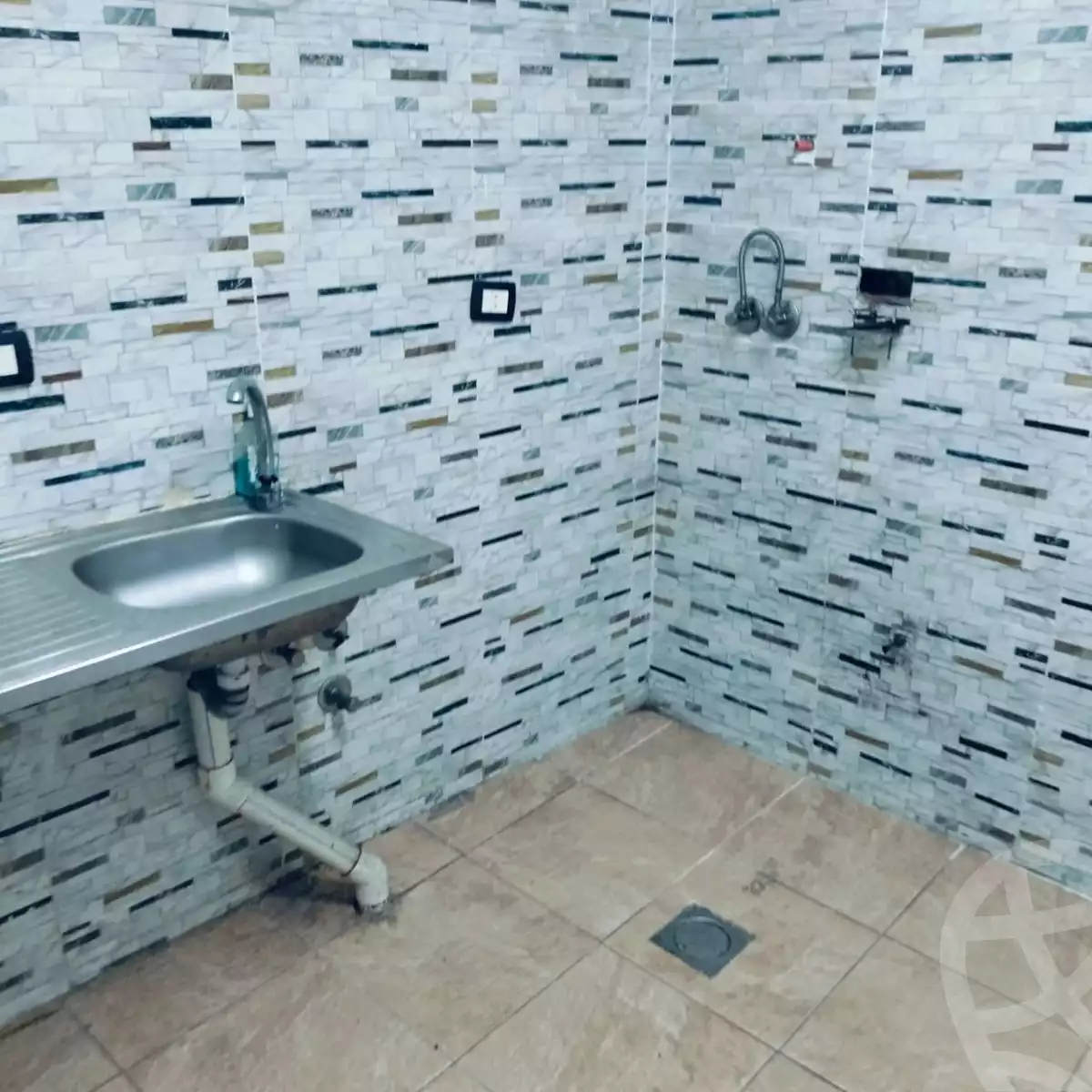 https://aqarmap.com.eg/en/listing/5223735-for-rent-cairo-hadayek-el-koba-saraya-el-kobba