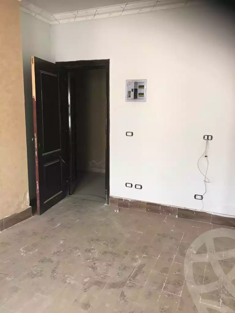 https://aqarmap.com.eg/en/listing/5225180-for-sale-cairo-6th-of-october-el-ahyaa-neighborhood-9th