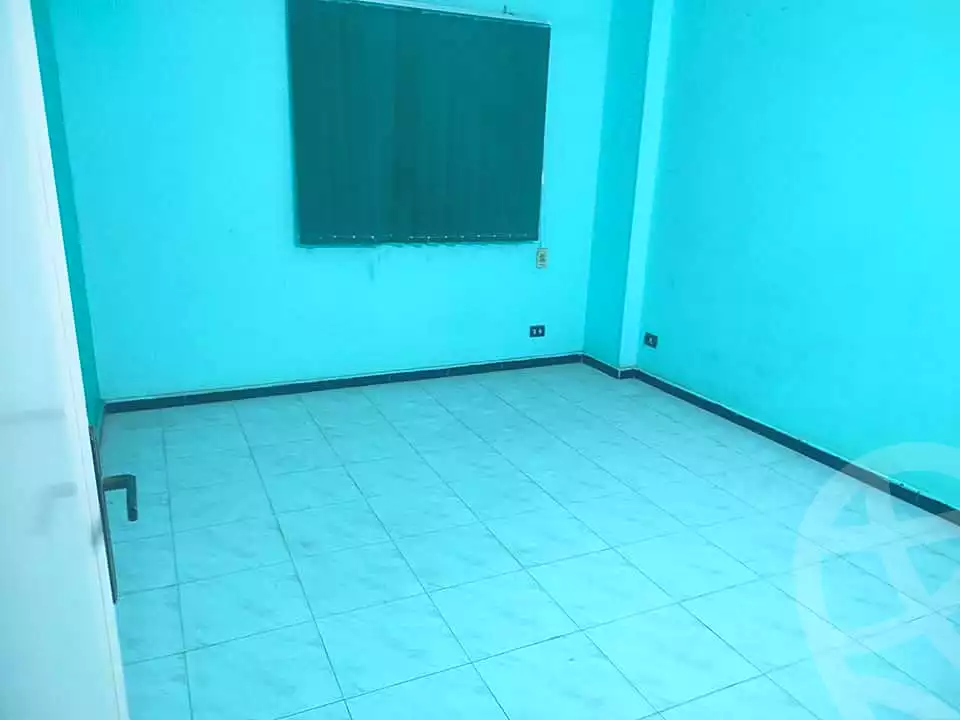 https://aqarmap.com.eg/ar/listing/5229674-for-rent-cairo-mokattam-lhdb-l-ly-shareaa-9