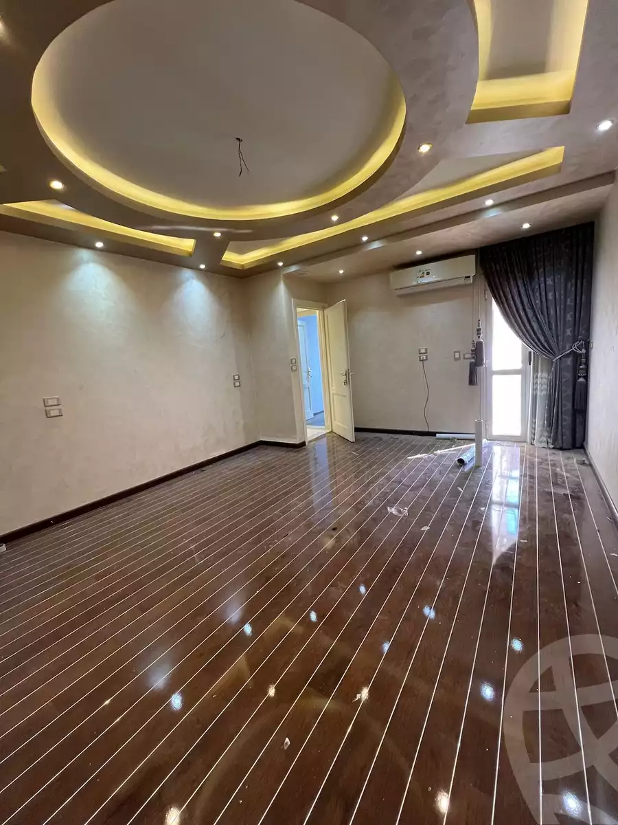 https://aqarmap.com.eg/en/listing/5230631-for-rent-cairo-new-cairo-lrhb-city-phase-8