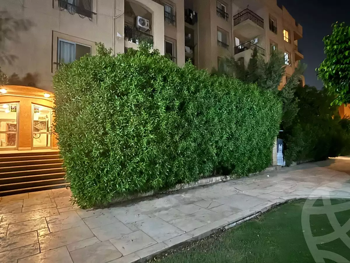 https://aqarmap.com.eg/en/listing/5250328-for-sale-cairo-new-cairo-lrhb-city-malls-and-markets