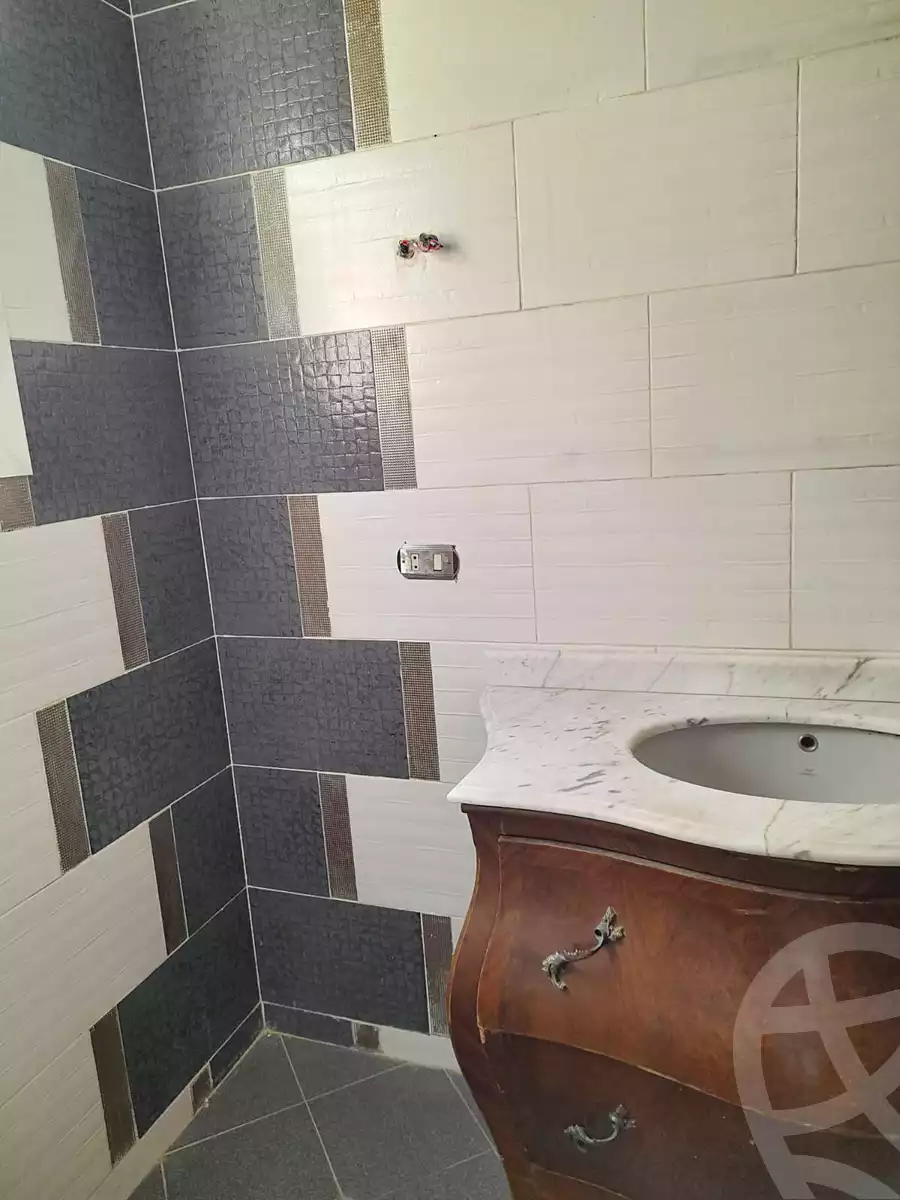 https://aqarmap.com.eg/en/listing/5250861-for-rent-cairo-new-cairo-el-ahyaa-fifth-neighborhood-street-35