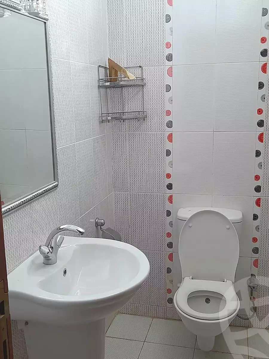 https://aqarmap.com.eg/en/listing/5250861-for-rent-cairo-new-cairo-el-ahyaa-fifth-neighborhood-street-35